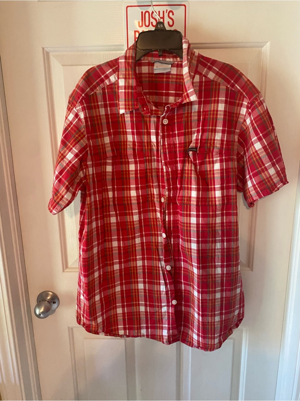 Columbia Red and White Plaid Short Sleeve Button-Up Shirt